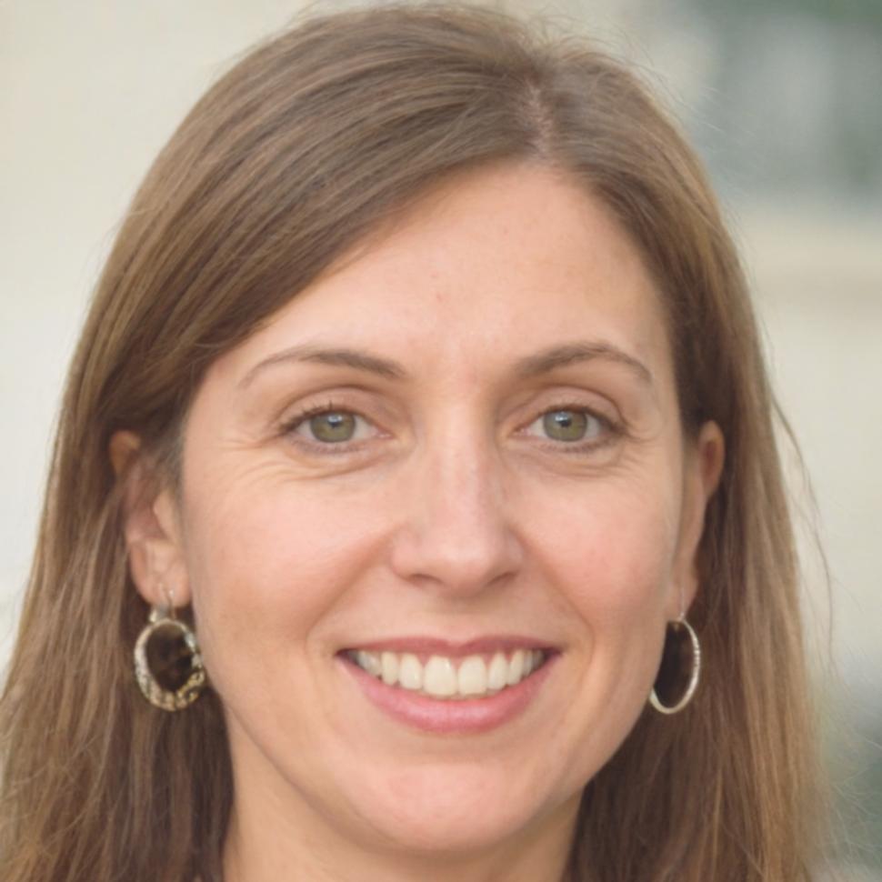 Portrait of Katja Novák, Financial Planning Specialist